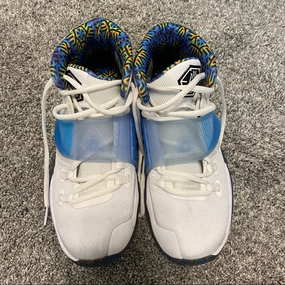 Kyrie 6 GS ‘sapphire’ - SIZE 5.5